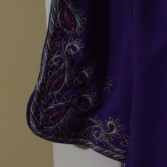 Bob Mackie Wearable Art Regal Purple Med Top NWOT - Picture 4 of 8